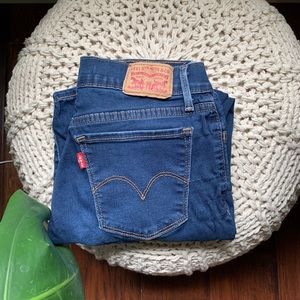 LEVIS JEANS